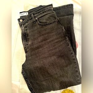A&F 90s Straight Ultra High Rise Curve Love